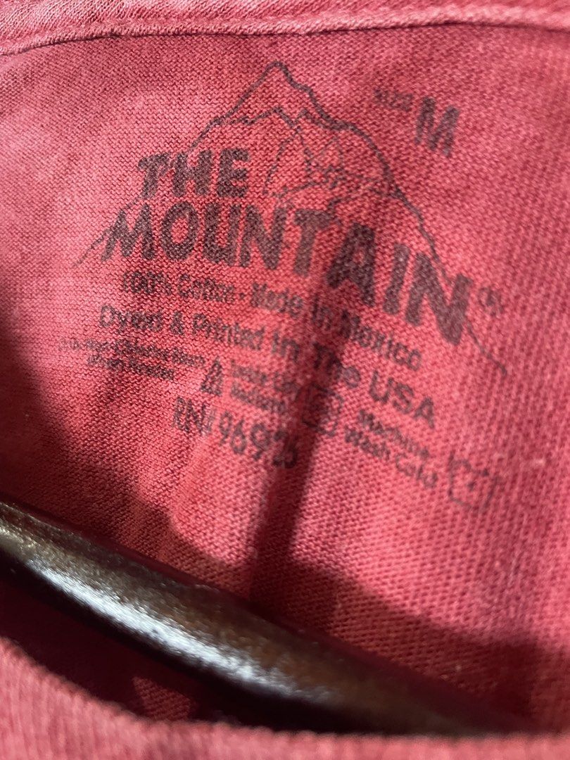 THE MOUNTAIN Red Mamba T-shirt (Category: Tshirts & Polo Shirts ) located in Taguig. Submitted by zaf3thr1ft (Listing ID 1437259296, Image 3). Description: THE MOUNTAIN Red Mamba T-shirt Dimes : 21W / 30.5L M on tag Very Good condition ‼️ Issue pin holes 📌 9.7 Color rate ‼️ 1000 + SF Dm to purchase.