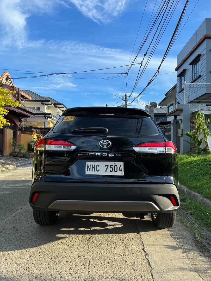 Toyota Corolla Corolla Cross 1.86GT Auto (Category: Used Cars) located in Manila. Submitted by takemystuffbuymystuff (Listing ID 1437256367, Image 3). Description: 2021 Toyota Corolla Cross · Suv · Driven 11,000 kilometres Toyota Corolla Cross 1.86 CVT -1.8L fuel efficient engine -Automatic transmission -Mileage 11k -Casa records (1st PMS done) -Color: Attitude Black -Plate ending 4 (Tuesday coding) -Ist owned -Push start button/reverse sensor&ca