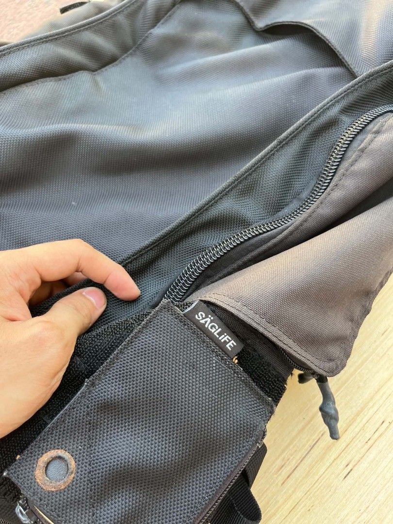 Travel/hiking Sag life Backpack (Category: Backpacks) located in Quezon City. Submitted by michypeachyy1 (Listing ID 1437327442, Image 3). Description: minimal issue used condition only 8.5/10 rate overall 1700+shipment japanese bag check it out online how much its value is..