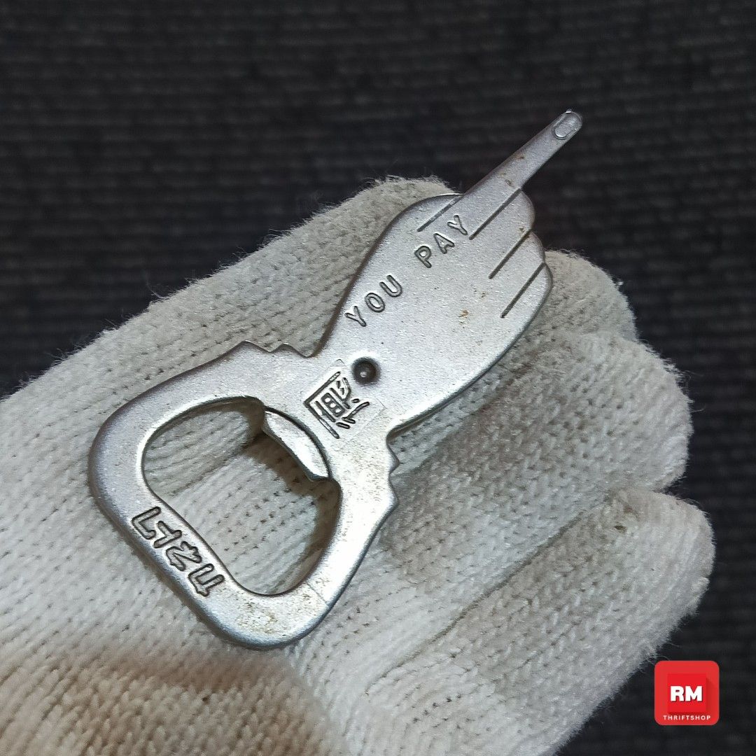 Vintage Sagres Bottle Opener (Category: Vintage Collectibles) located in Meycauayan. Submitted by redmants2011 (Listing ID 1437366090, Image 1). Description: Fixed price Flash Express.