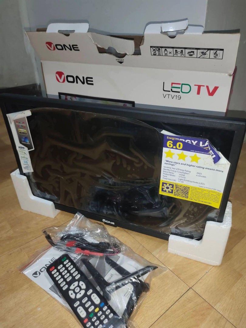 Vone LED TV VTV19 (Category: TV) located in Makati City. Submitted by monsieurd19 (Listing ID 1437307061, Image 1). Description: - Vone LED TV VTV 19 inch - Brand new, in original packaging - Includes: Original box, remote control, and cables - Energy-saving - Black screen - Ready to use Price 1800 Nego PM for inquiries.