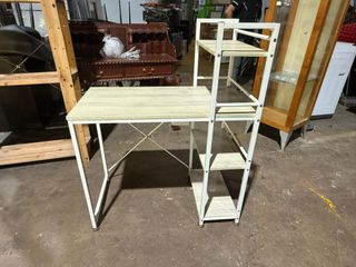 (Category: ) located in . Submitted by secondhandfurnituresg (Listing ID 1437258306, Image 1). Description: .