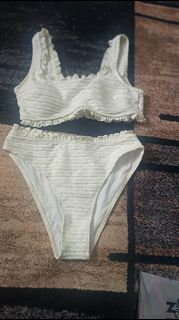 (Category: ) located in . Submitted by weekend-thrift (Listing ID 1437331324, Image 1). Description: .