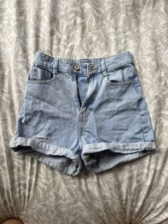 （分類：）位於 。 由 clarafab 提交（商品編號 1437259540，圖片 1）。簡介： 。