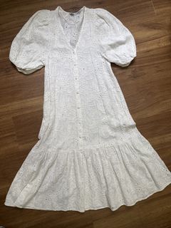 zara dress with embroidered ruffle sleeves ZARA Ruffled and Embroidered Bell Sleeve Blouse (Large) – The Thrifty Hippy main image 1
