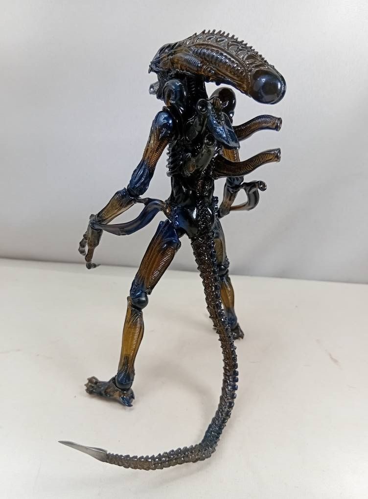 Aliens Revoltech #016 Kaiyodo 6" Alien Warrior Action Figure (Category: Toys & Games) located in Quezon City. Submitted by ToyzzKoleksyon (Listing ID 1437577831, Image 3). Description: Authentic/Branded. -Price: 1,500 -Condition: AS IS. Good. Back in Box. OLD STOCK. -Issue: NONE -What you see is what you get. -Please check photos for issues. -Pm me for questions. -Location: Quezon City b145n.
