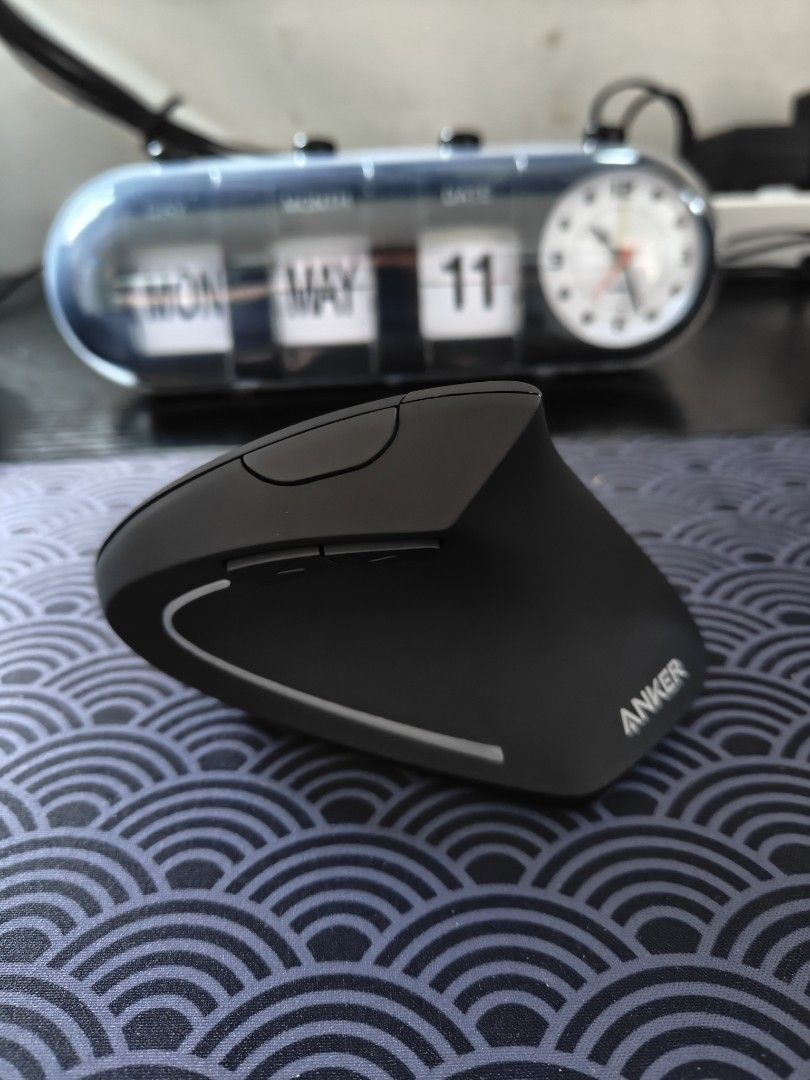Anker 2.4G Wireless Mouse Vertical Mouse Ergonomic Optical Mouse A7852 ...