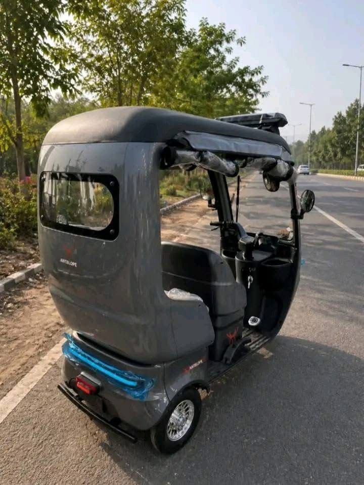Antelope E-bike (Category: Bicycles) located in Manila. Submitted by carlmark06 (Listing ID 1437427973, Image 1). Description: ANTELOPE🫎 D9/ K1/ X1 3WHEELS EV (BACKPACK) ◾45 KPH ◾25 KM LONG DRIVE ◾TUBELESS 3.00 X 8 ◾60V X 20AMP ◾MOTOR 1000W ◾CONTROLLER 800W ◾DIFFERENTIAL MOTOR HUB ◾PANEL POCKETS ◾THROTTLE DRIVE ◾DRIVE/REVERSE MODE ◾HIGH/MEDIUM and LOW SPEEDS ◾PARKING FUNCTION ◾SIDE MIRRORS ◾HORN ◾FOOT BRAKE ◾HAND BRAKE ◾CROWN LIGHT ◾HEAD LIGHTS 