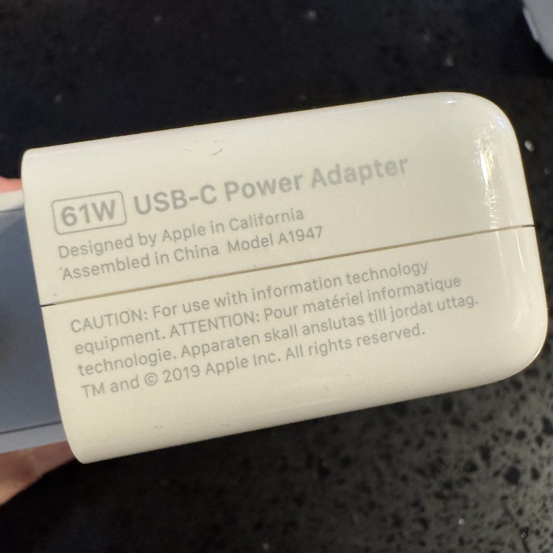 Apple 61W USB-C Power Adapter452138084410347522
