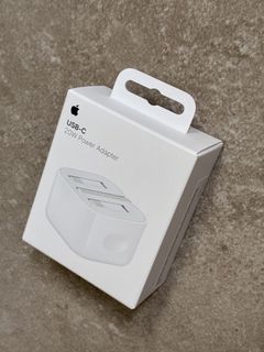 Apple USB-C 20W Power Adapter458769182375946240