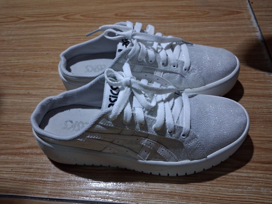 Asics slip.on (Category: Sneakers) located in Koronadal. Submitted by glads_luxury02 (Listing ID 1437549495, Image 2). Description: asics slip.on for womens only size 39.5 super gwapa at comfy.