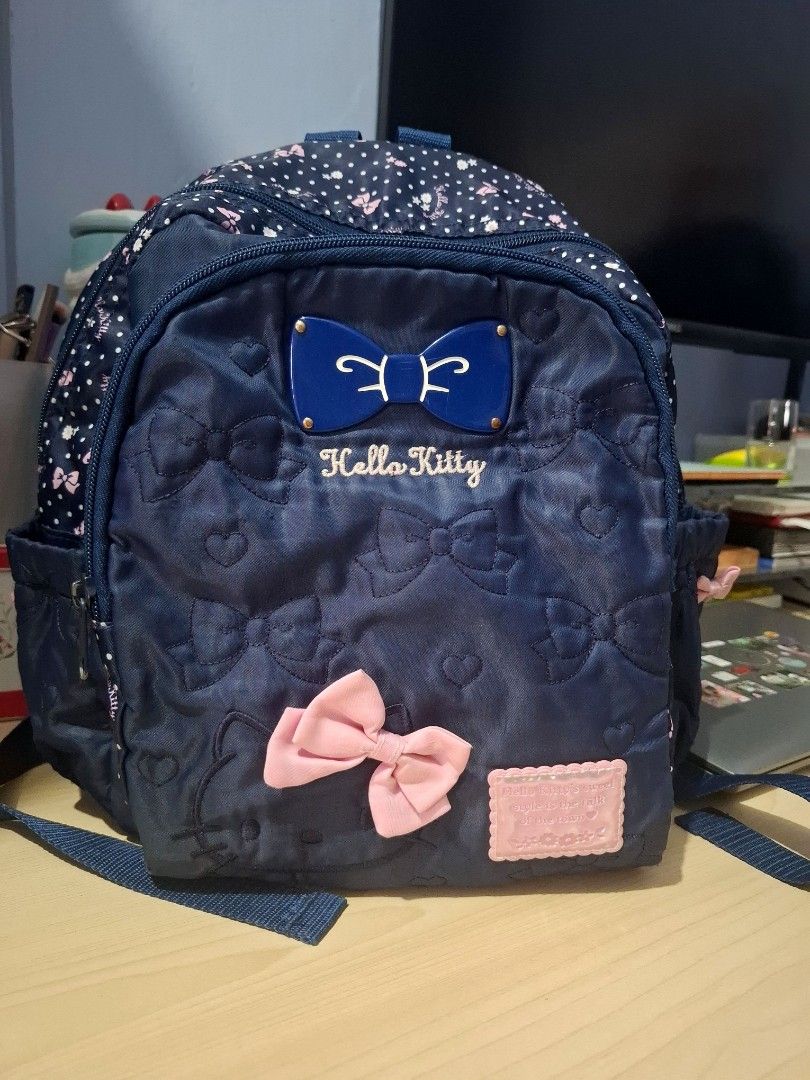 Authentic HELLO KITTY Backpack Bag SANRIO (Category: Diaper Bags & Wetbags) located in Quezon City. Submitted by an.marie (Listing ID 1332950727, Image 3). Description: Original HK Very nice backpack washable. barely used 8/10 condition There are no noticeable scratches or stains. It can be used by children from preschool age to elementary school age..