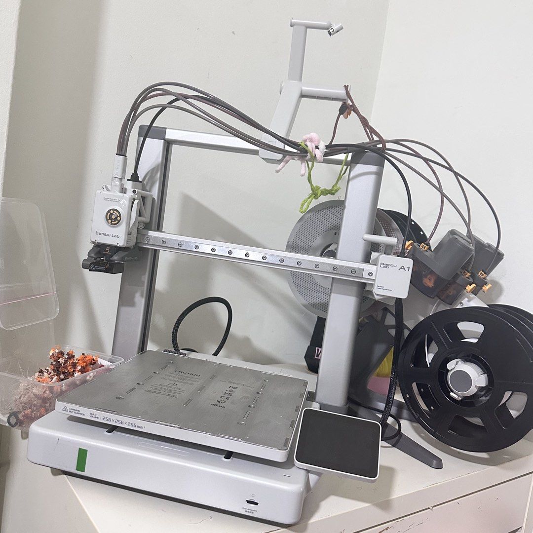 Bambu Lab A1 3D Printer with AMS452023951431444480