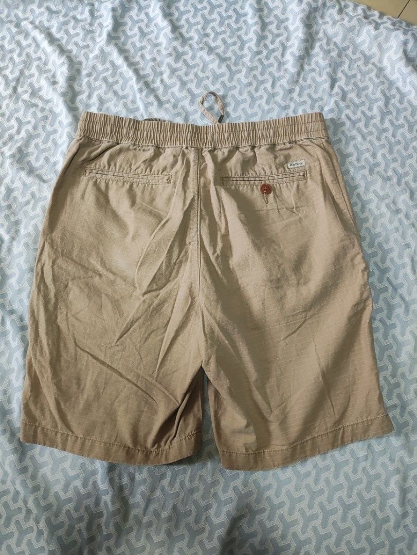 barbour khaki mens shorts (Category: Shorts) located in Bacoor. Submitted by silverdeer-ba35 (Listing ID 1437418762, Image 3). Description: forsale barbour khaki mens shorts authentic small 32 to 33 actual size length. 19 Excellent to as new condition need wash only 1200 lang yours na bacoor cavite location Dm📩 sure buyer...tnxxx.