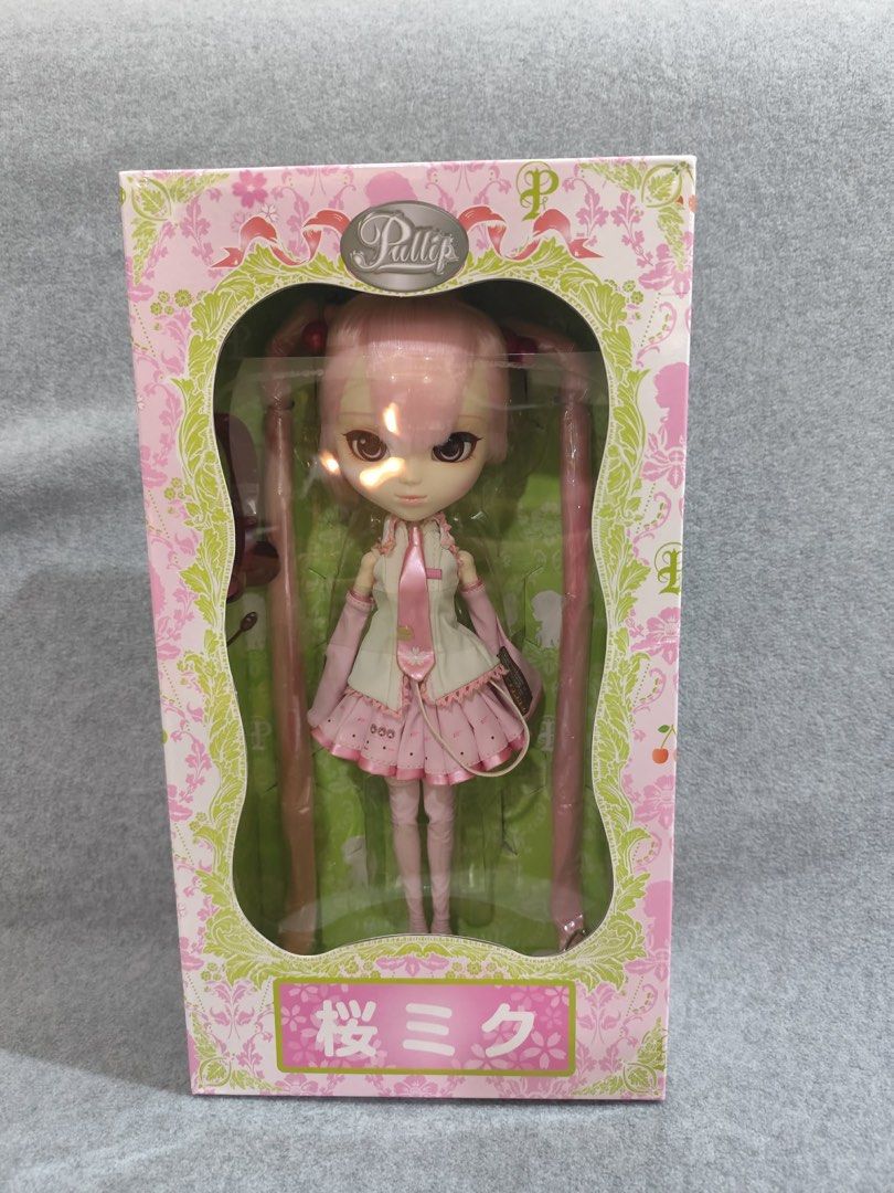 Batch 02 Available Pullip. (Category: Figurines & Statues) located in Quezon City. Submitted by eolshop (Listing ID 1437535863, Image 2). Description: Batch 02 Available Pullip. Message if interested All are brand new. NIB Condition: some are perfect condition, some has flaw on the leather clothes due to old series released. Kindly ask for details photos if you want to see the items .