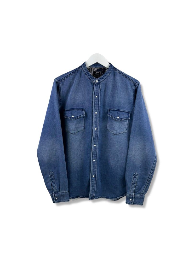 Beams Denim Button-down Jacket (Category: Coats, Jackets and Outerwear) located in Cebu City. Submitted by allrichvtg (Listing ID 1437537413, Image 1). Description: M W-22” L-27.5” Condition: 10/10, can pass as brand new, Beams is a Japanese brand Color Rate: 10/10 •all items are cleaned, steamed and ready for wear 🧼 •offers are welcome - feel free to send one! 💞 •bulk/multiple orders qualify for discounts 🔥 To facilitate efficient communicati