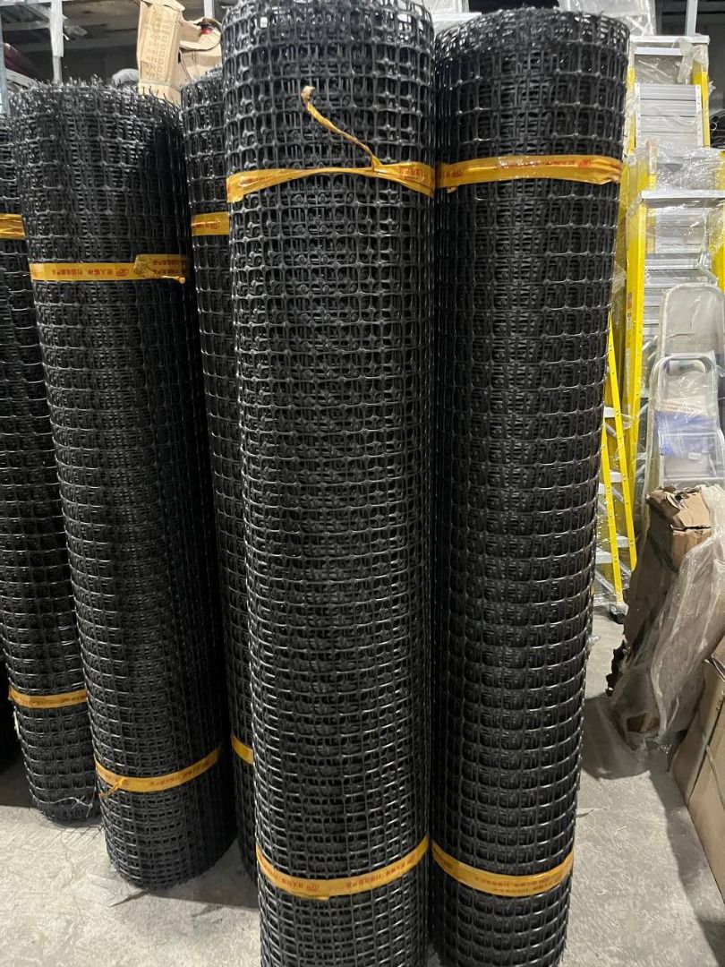 Black fence 6ft x 50mtrs (Category: Everything Else Others) located in Manila. Submitted by joeyroque09 (Listing ID 1437423082, Image 2). Description: Black fence 6ft x 50mtrs Price: 5800.