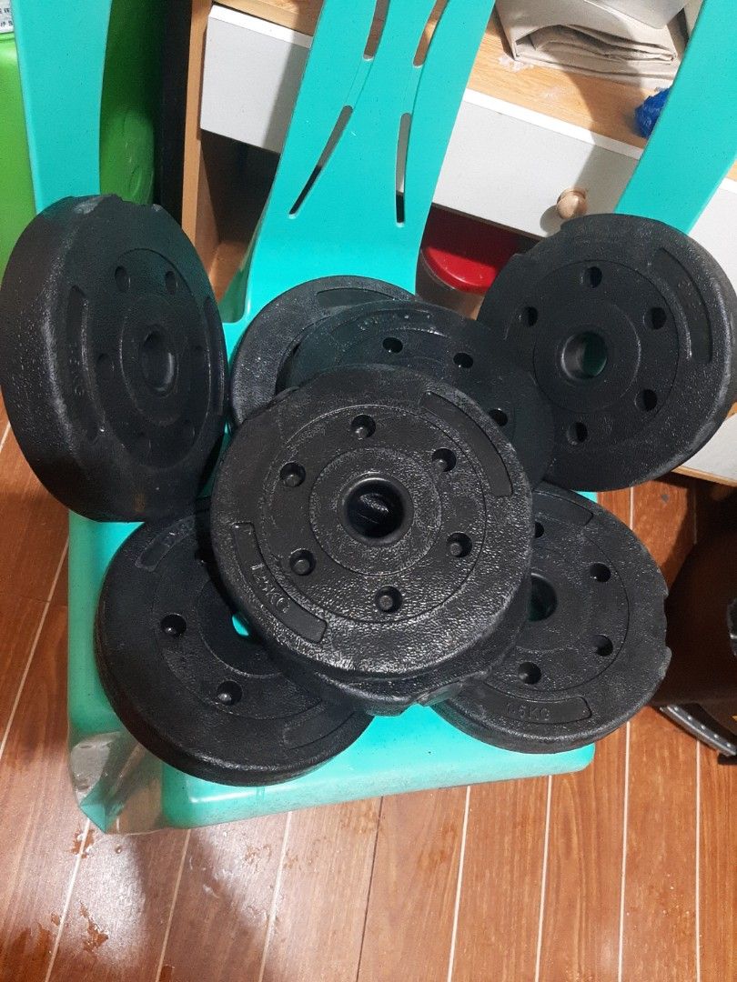Black Weight Plates (Category: Weights & Dumbbells) located in Manila. Submitted by olxph_ferdi3201 (Listing ID 1437569081, Image 1). Description: for sale dumbell weight plates, 1.5kls -4pcs, 1.25 kls 4 pcs. for only 400 fix price.