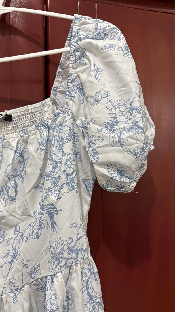 Brandnew Lovito Dress (Category: Dresses) located in Makati City. Submitted by solisangel (Listing ID 1437474666, Image 2). Description: .