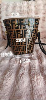 (Category: ) located in . Submitted by jane_preloved_items (Listing ID 1437420602, Image 1). Description: .