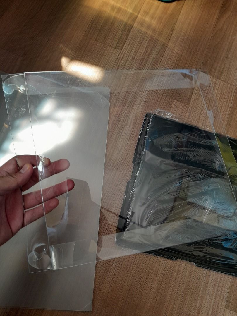 [Cake Box] Clear Acetate Cake box Black base | Transparent cake box (Category: Storage Boxes & Baskets) located in Kawit. Submitted by namhyunje (Listing ID 1437539807, Image 1). Description: [Cake Box] Clear Acetate Cake box Black base | Transparent cake box > About: Clear Acetate Cake box Black base | Transparent cake box > Size: Base (black) - Square, 26cm x 26cm Box (transparent) - Rectangle, 40cm H x 26 cm W Top Cover (transparent) - Square,