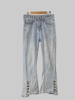 (Category: ) located in . Submitted by hubthrift (Listing ID 1437524290, Image 1). Description: .
