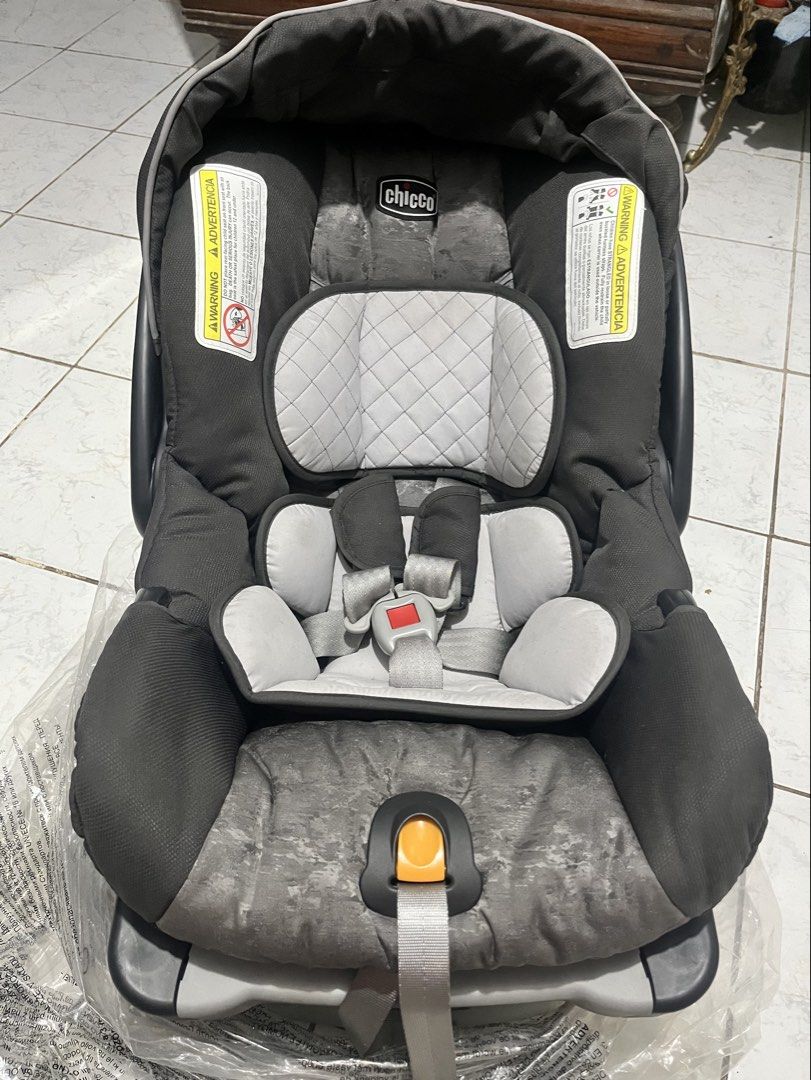 Chicco Keyfit Carseat (Category: Car Seats) located in Rodriguez. Submitted by she_finds (Listing ID 1437576185, Image 1). Description: .