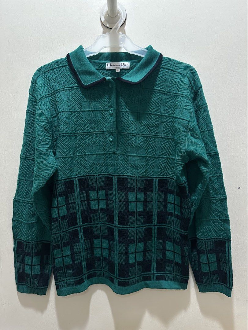 Christian Dior Knitted Longsleeve (Category: Longsleeves) located in Iloilo. Submitted by toppingsboutique2.0 (Listing ID 1437466206, Image 1). Description: .