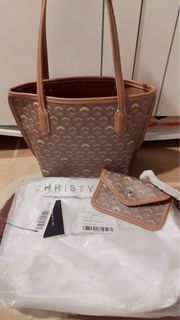 (Kategori: ) berada di . Dikirim oleh wherespreloved (ID iklan 1437428995, Gambar 1). Deskripsi: .
