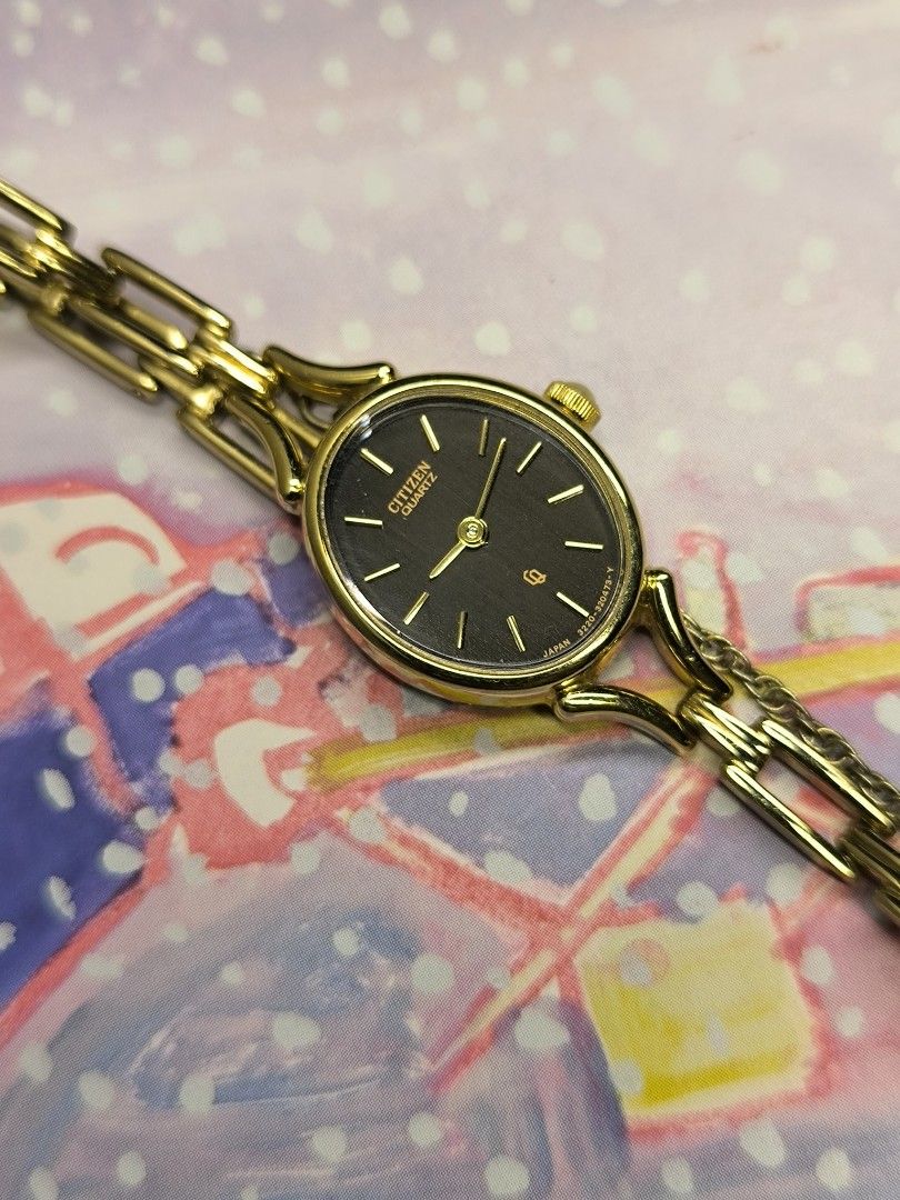 Citizen dainty watch (Category: Women's Watches) located in Pasay City. Submitted by cassiuss (Listing ID 1437486118, Image 2). Description: Excellent condition No tarnish New battery installed.