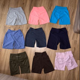 (Category: ) located in . Submitted by takemyclosetplz (Listing ID 1437419535, Image 1). Description: .