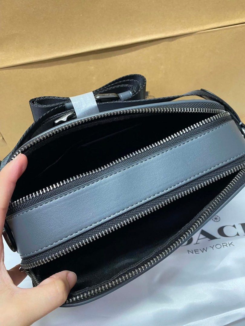 Coach Graham Crossbody Bag (Category: Sling Bags) located in Manila. Submitted by msddirectfactoryoutlet (Listing ID 1437466153, Image 3). Description: US Grade 100%.