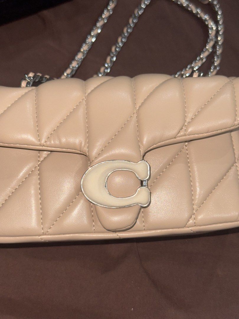 Coach quilted tabby 20 (Category: Luxury Bags & Wallets) located in Las Pinas. Submitted by liyadeclutters (Listing ID 1430179257, Image 3). Description: Flaws seen in photos C peeled.