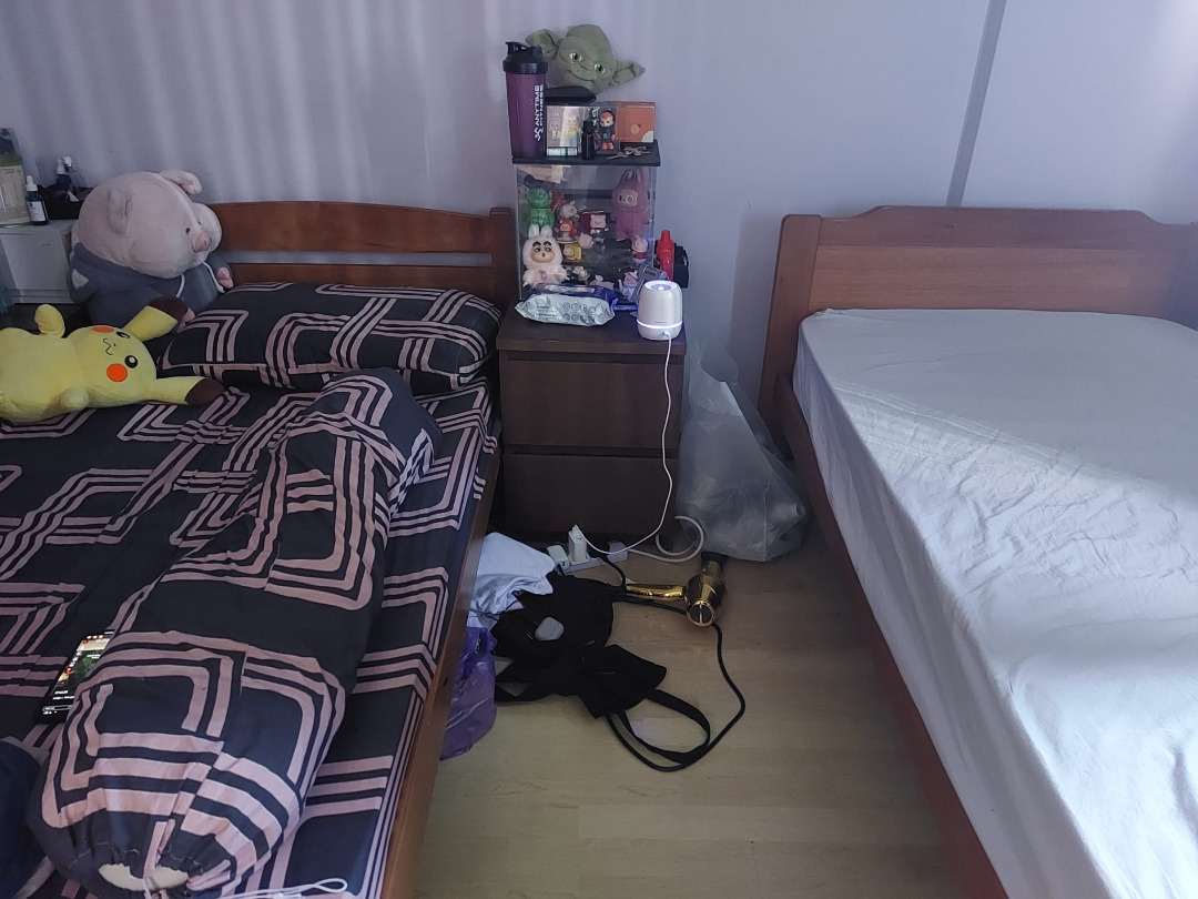 (Category: ) located in . Submitted by jeffrey__lee (Listing ID 1129960657, Image 1). Description: .