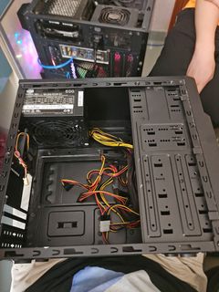 （分類：）位於 。 由 itdog.computer 提交（商品編號 1437498380，圖片 1）。簡介： 。