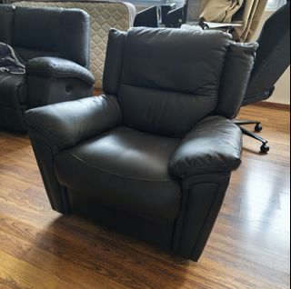 (Category: ) located in . Submitted by hellohellosir (Listing ID 1437454860, Image 1). Description: .