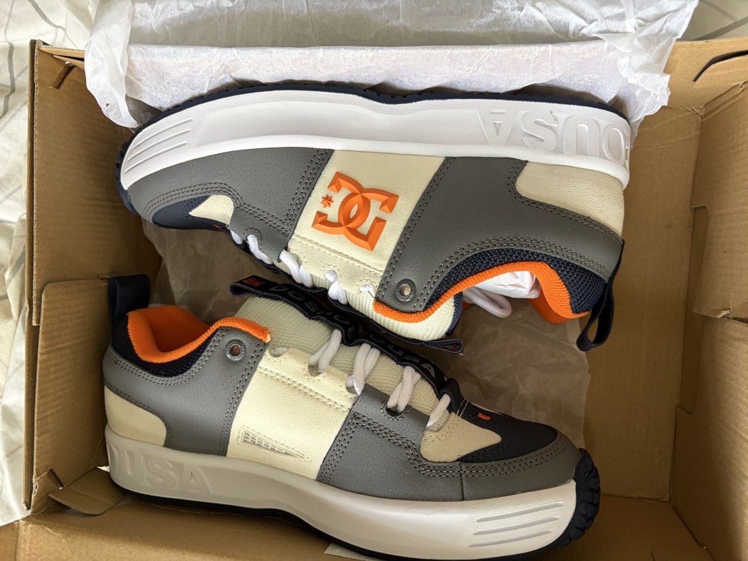 DC shoe co skateboarding shoe (Category: Sneakers) located in Makati City. Submitted by dgkhalfday (Listing ID 1437473584, Image 3). Description: DC Lynx OG Size 10 Bnew Srp: 6990 Sale: 5k Pasig.