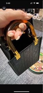 （分類：）位於 。 由 trish_36 提交（商品編號 1437494323，圖片 1）。簡介： 。