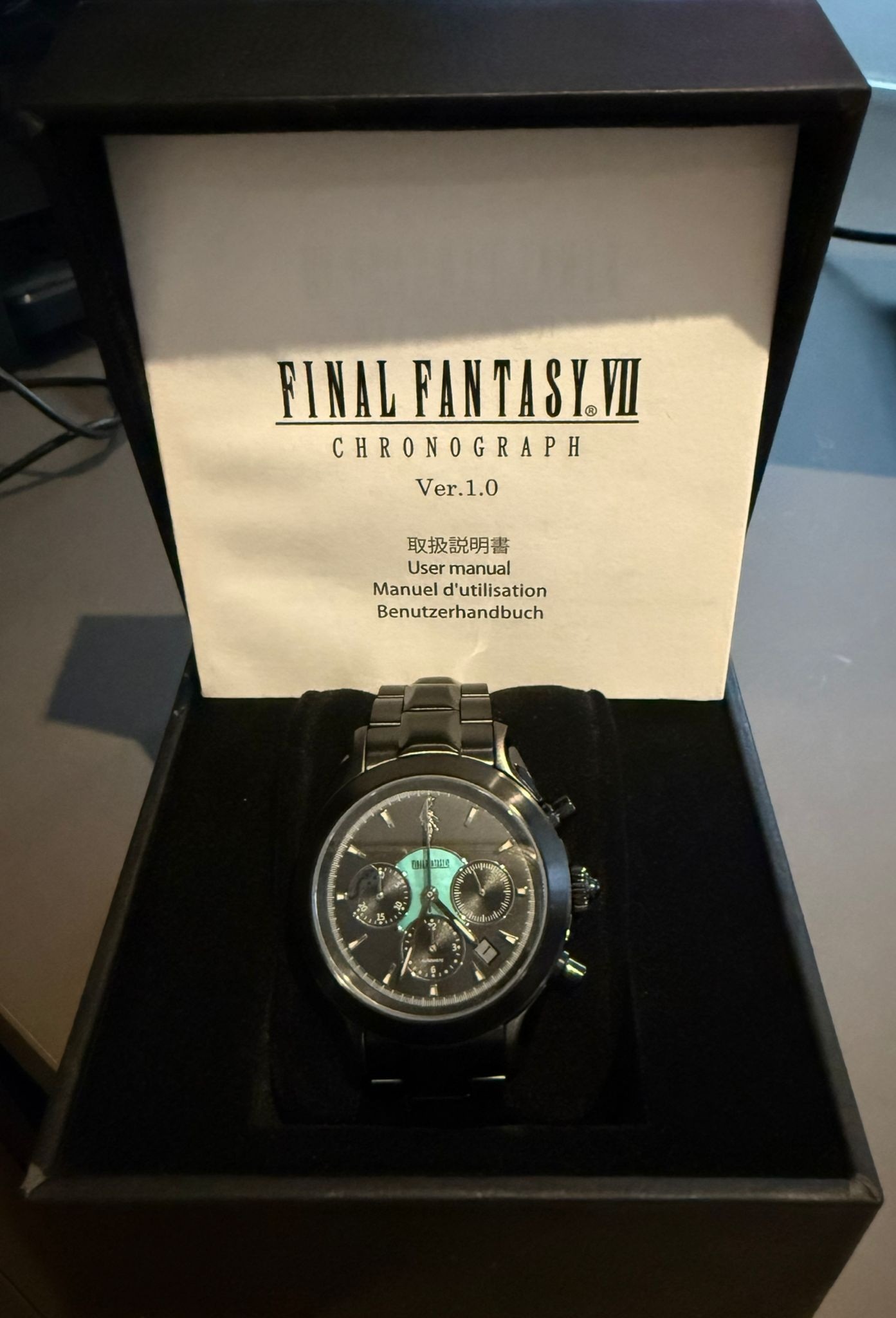 VTG retired スワロフスキー JEWELS OF FANTASY Final Fantasy 7 Sephiroth Watch, Luxury, Watches on Carousell