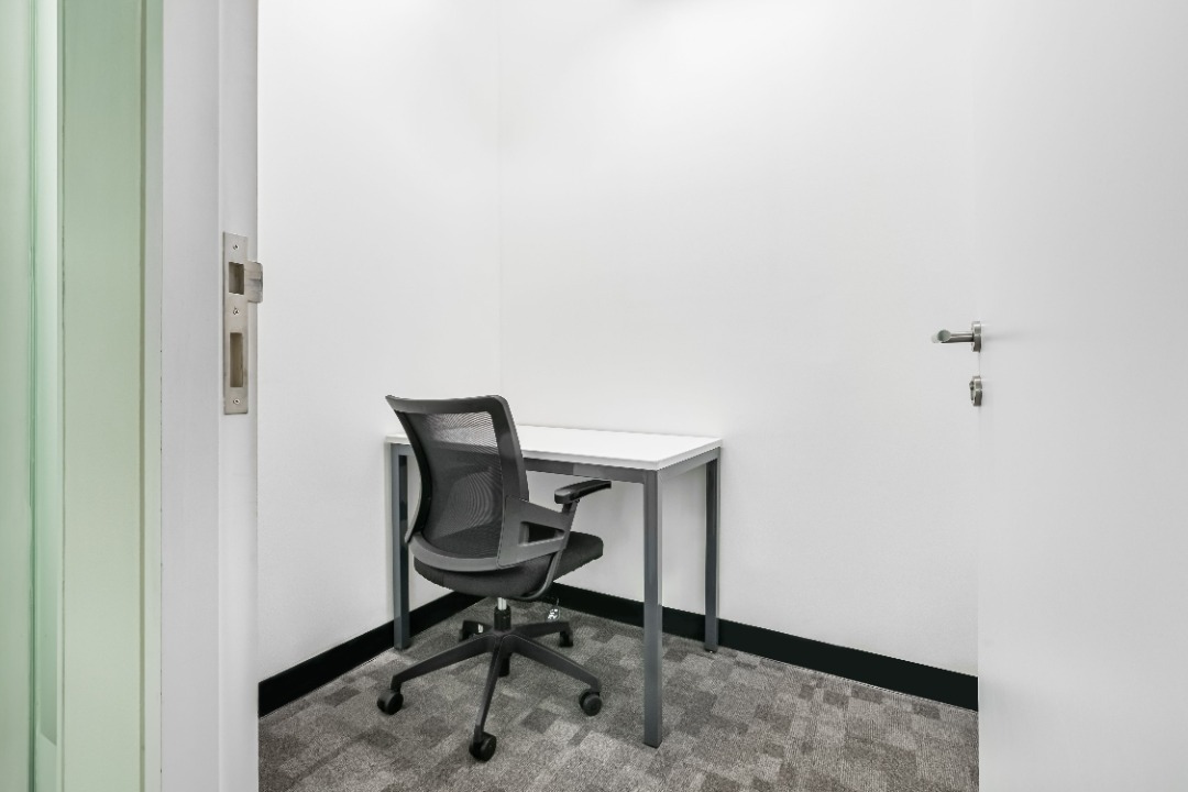 (Category: ) located in . Submitted by regus_official (Listing ID 1404003060, Image 1). Description: .