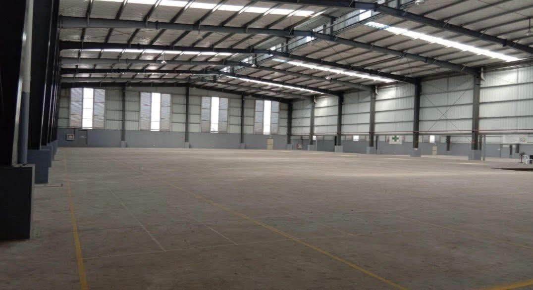 For Lease (Category: Lot) located in Muntinlupa City. Submitted by 1praiserealtyservices (Listing ID 1320872556, Image 3). Description: WAREHOUSES FOR LEASE!!! Location: Laguna 1650sqm per warehouse - 4 available warehouses elevated loading bay PM me for details..