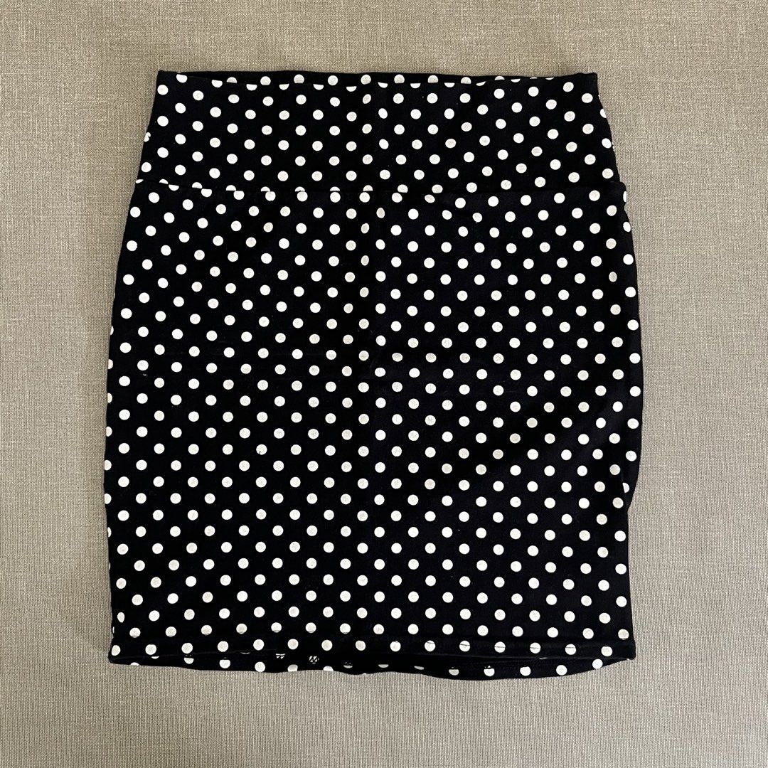 [FREE SF] Polka Dot Pencil Skirt (Category: Skirts) located in Angeles City. Submitted by sleepwsirens (Listing ID 1437406113, Image 2). Description: FREE SHIPPING no ww fits s-l(stretchy) fairy fairycore soft girl coquette cottagecore classy girl vintage chic grunge acubi y2k streetwear twee elegant.