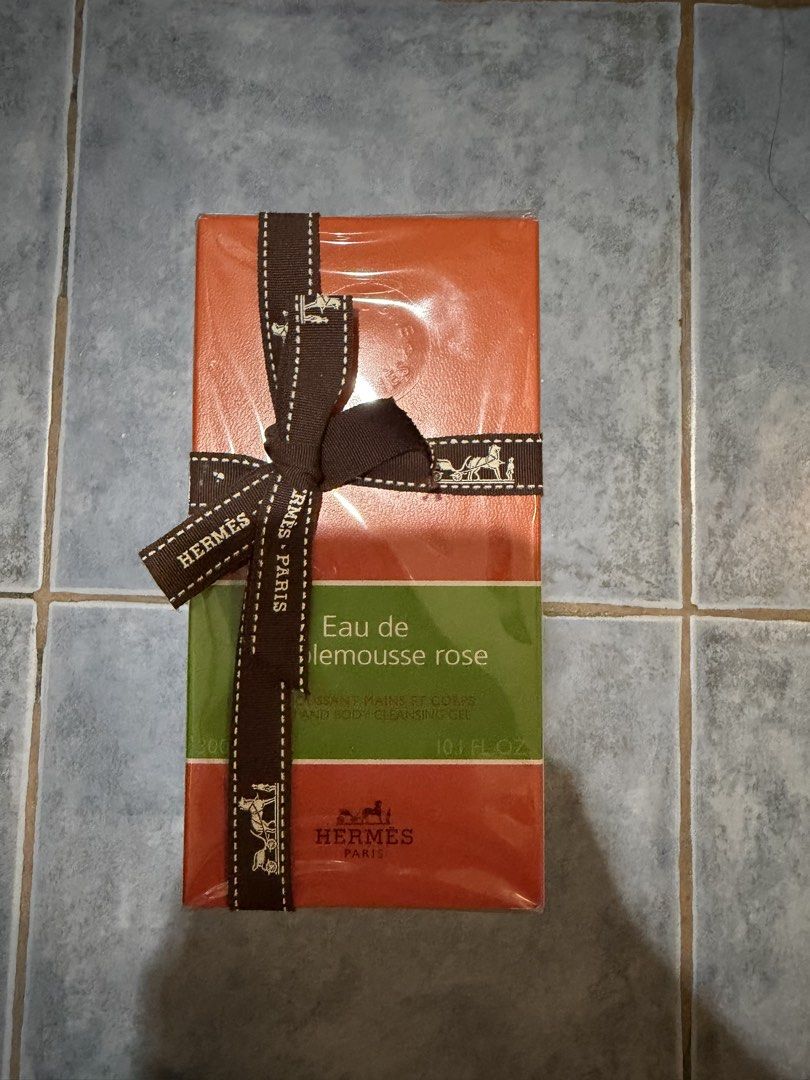 Hermes Eau de pamplemousse rose Cleansing gel (Category: Bath) located in San Juan City. Submitted by maureen_xoxo (Listing ID 1437564457, Image 2). Description: 100% authentic Perfect for gifting! Retails for 4.7k.