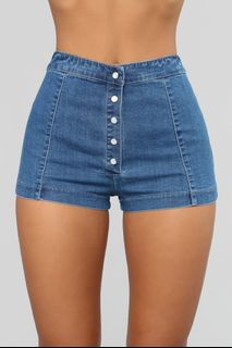(Category: ) located in . Submitted by richcaliforniaclothingstore (Listing ID 1437462745, Image 1). Description: .