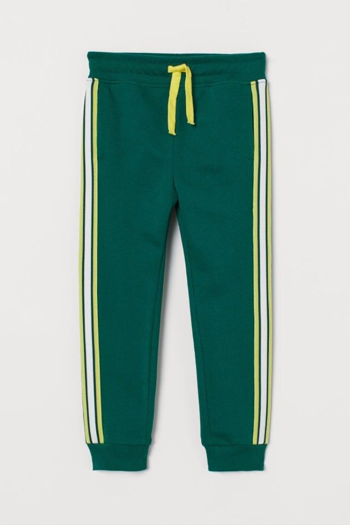H&M Jogger Pants Green (6-7Y) (Category: Babies & Kids Fashion) located in Muntinlupa City. Submitted by its.joy (Listing ID 1434731816, Image 1). Description: .