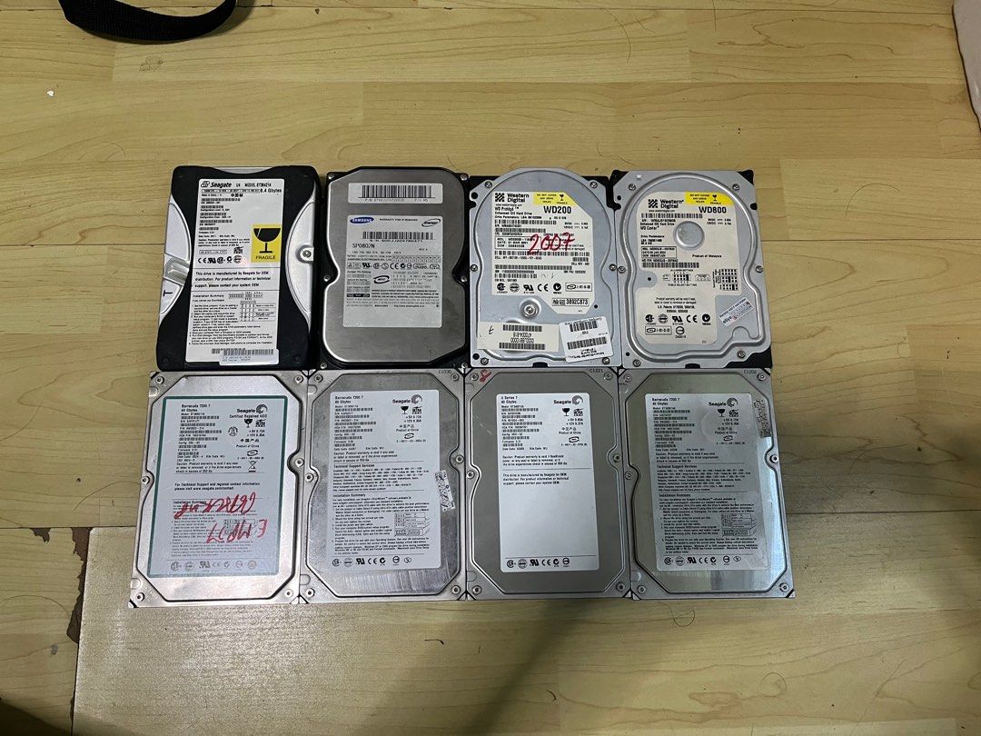 IDE HDDs x 8452679753280399360