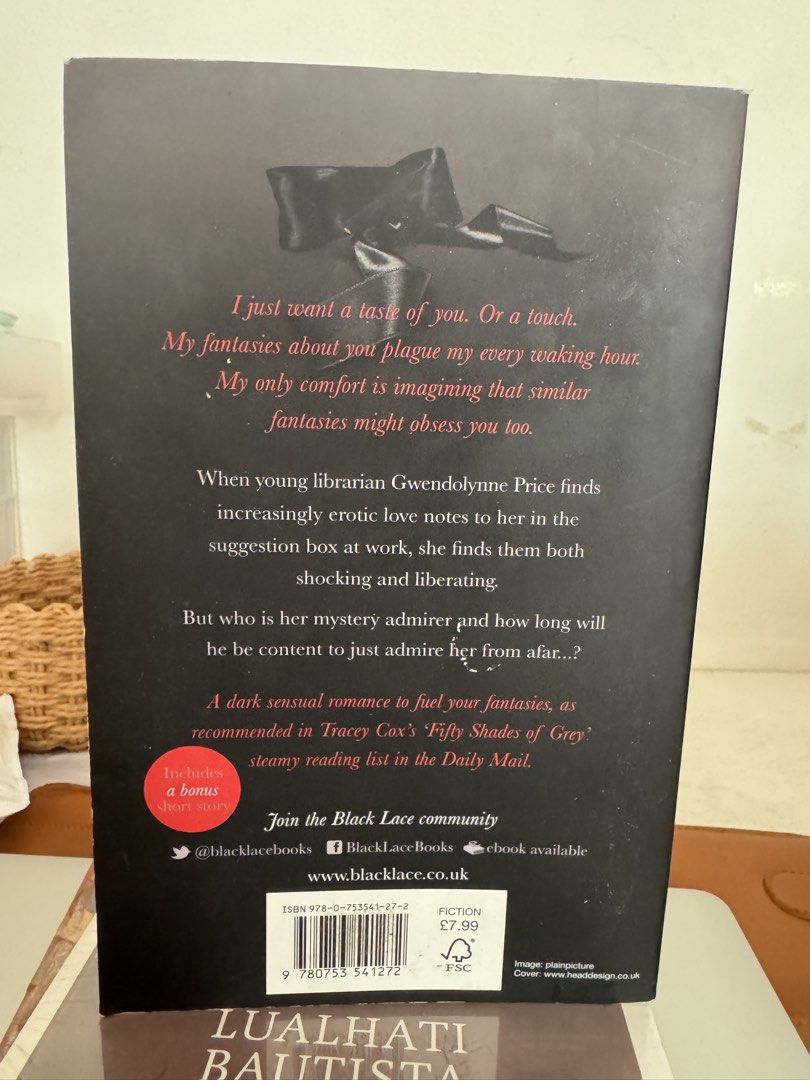 In Too Deep by Portia Da Costa (Category: Storybooks) located in Pasig City. Submitted by martinasummer13 (Listing ID 1437473707, Image 2). Description: - "In Too Deep" by Portia Da Costa - Dark and sensual romance novel - Perfect for fans of "Fifty Shades of Grey" In okay condition, spine has a little crease from reading but it’s not too evident.
