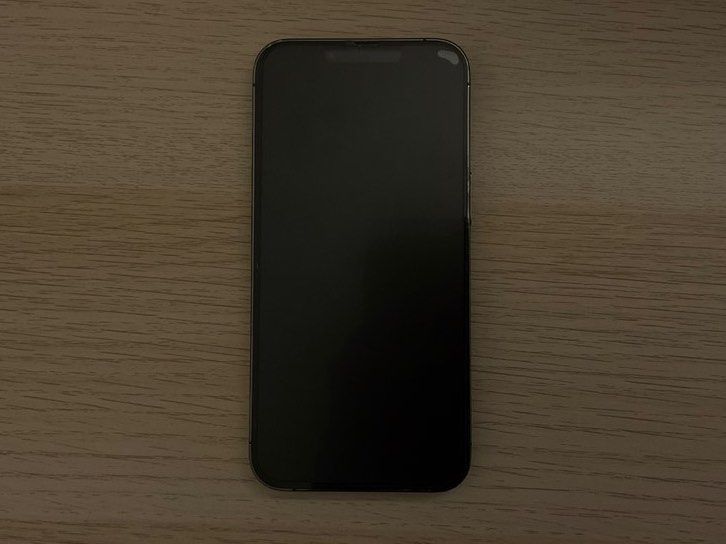 iPhone 13 Pro 1TB (Category: iPhone 13 Series) located in Manila. Submitted by declutterweu (Listing ID 1437512533, Image 2). Description: FOR SALE: iPhone 13 Pro 1TB NEGOTIABLE Batt Health: 94% RFS: will buy new phone Issues: Camera not working Ear Speaker not working Minor Dent (upper left side).