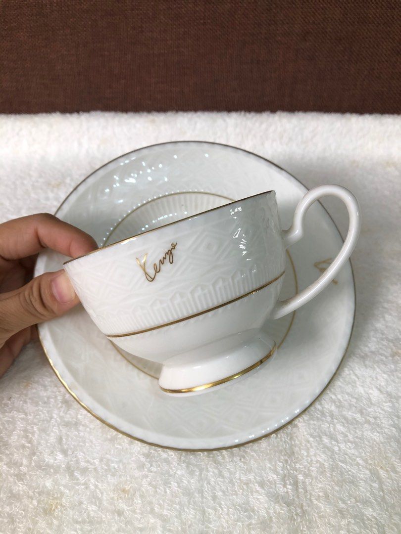 KENZO PORCELAIN TEACUP&SAUCER (Category: Coffee & Tea Tableware) located in Malolos. Submitted by djsbrandedcollection (Listing ID 1437548601, Image 2). Description: KENZO TEACUP&SAUCER ✅GOOD CONDITION 💕 399 PESOS ONLY 📌MOP: GCASH/MAYA 📌MOD: LALAMOVE&FLASH ❌NO FREE SHIPPING / NO COD.