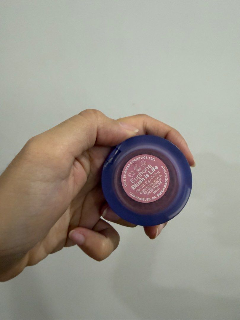 Kosas blush euphoria (Category: Makeup) located in Quezon City. Submitted by destashingmycloset (Listing ID 1437415012, Image 2). Description: .